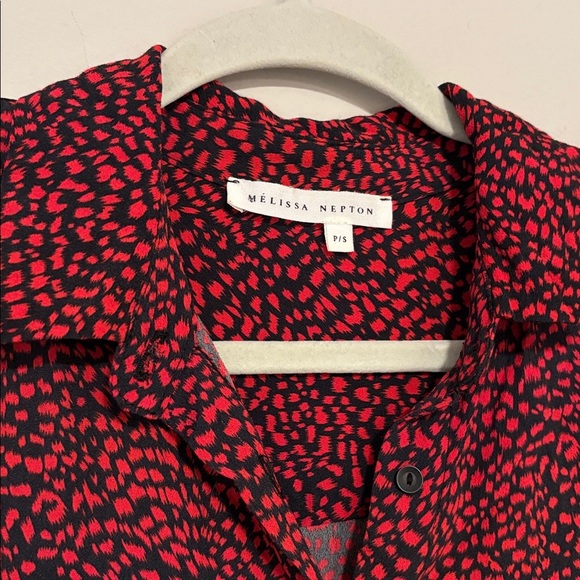 Melissa Newton animal print button down blouse size petite small - Picture 2 of 6